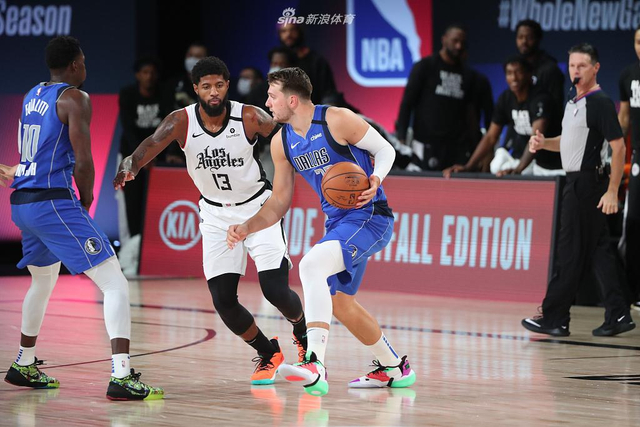 对曼联帅位 对曼联帅位