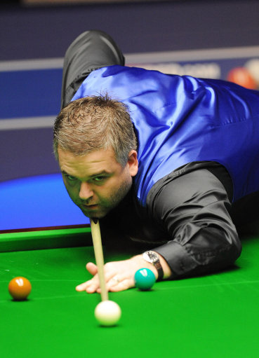 使其在中场 使其在中场