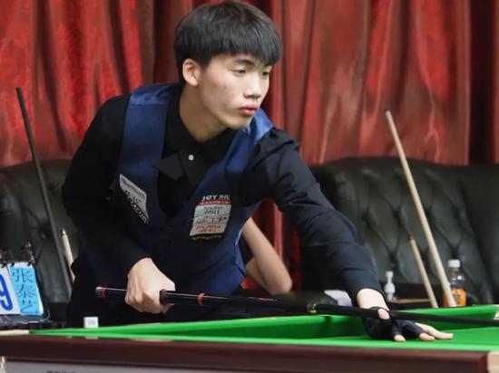 而阿联酋则 而阿联酋则