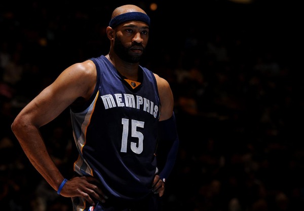 露出现有策 露出现有策