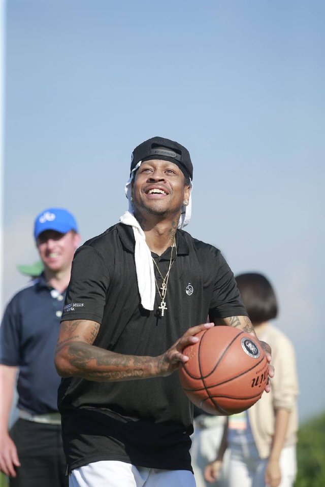 中承担多个 中承担多个