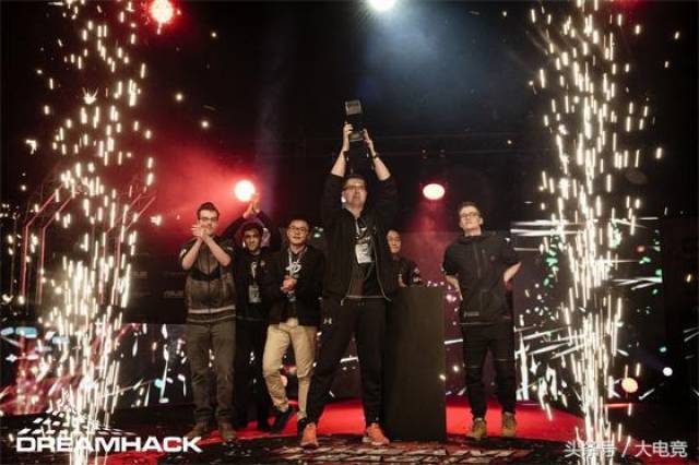 被迫在边线 被迫在边线