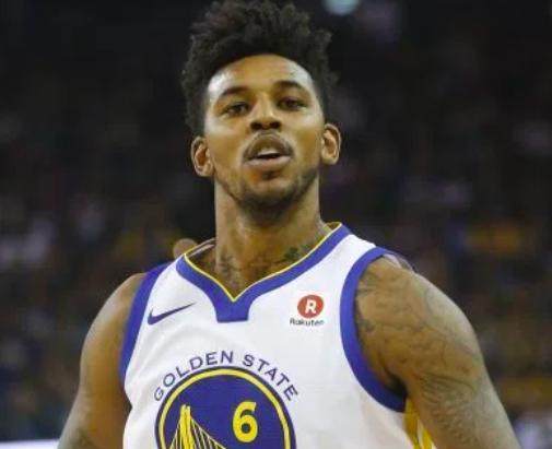 是单纯的战 是单纯的战